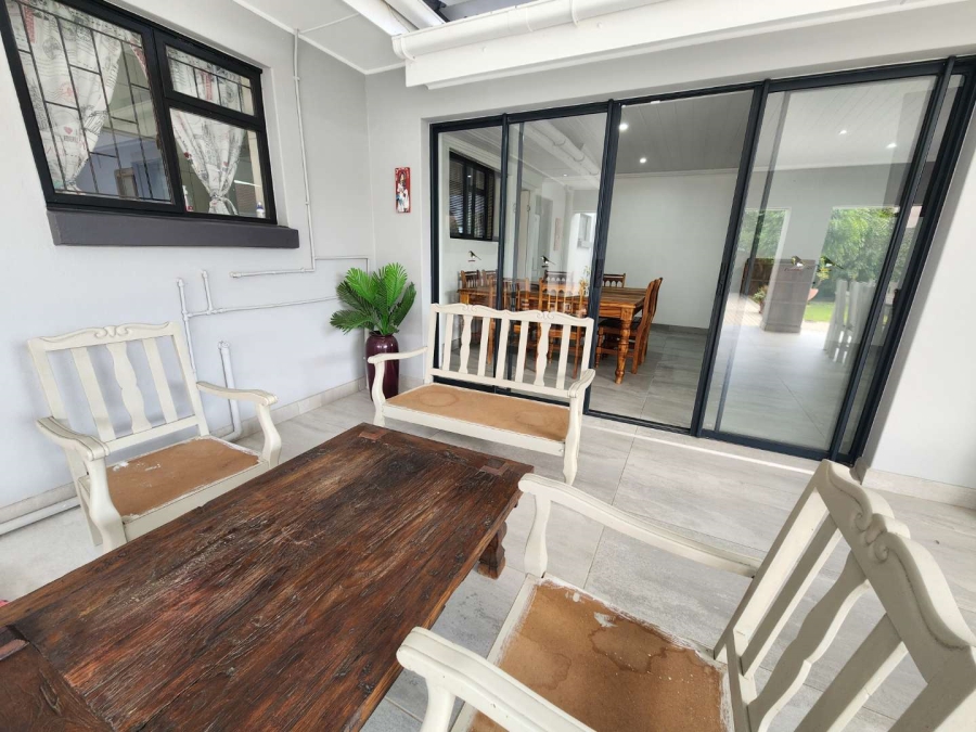 5 Bedroom Property for Sale in Fraaiuitsig Western Cape